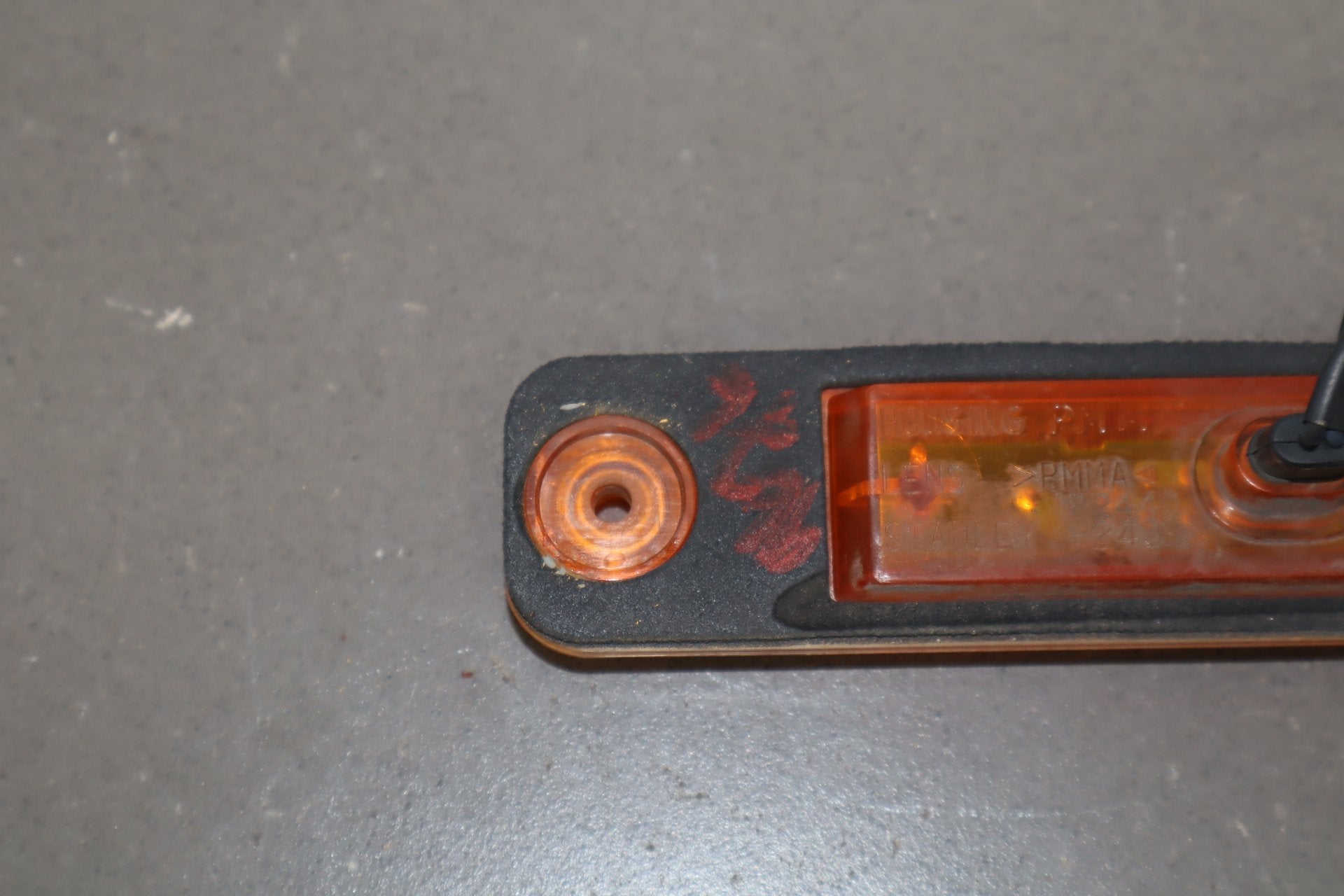 2003-2009 Hummer H2 Front Amber LED Side Marker Light/Lamp Fits Right or Left