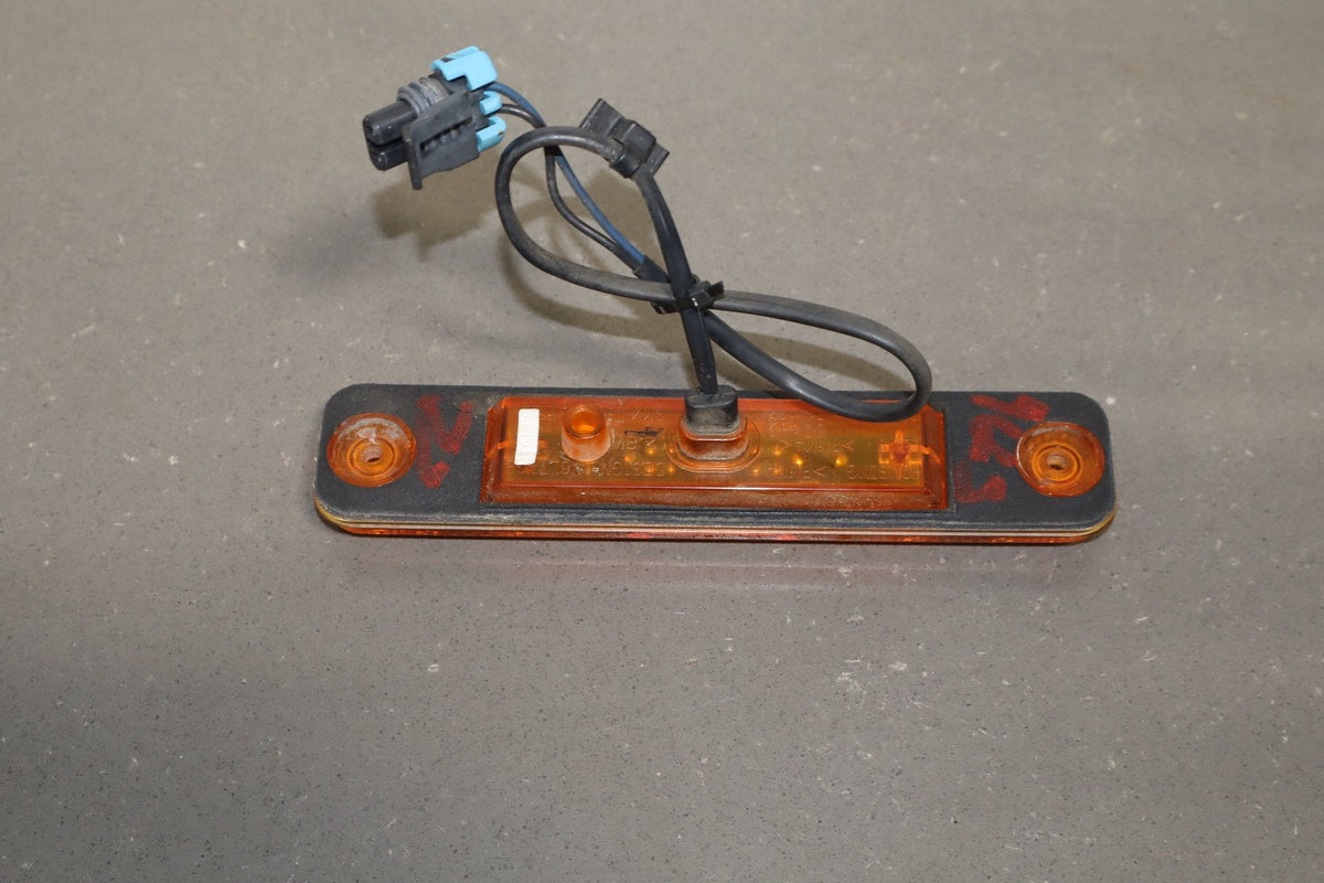 2003-2009 Hummer H2 Front Amber LED Side Marker Light/Lamp Fits Right or Left
