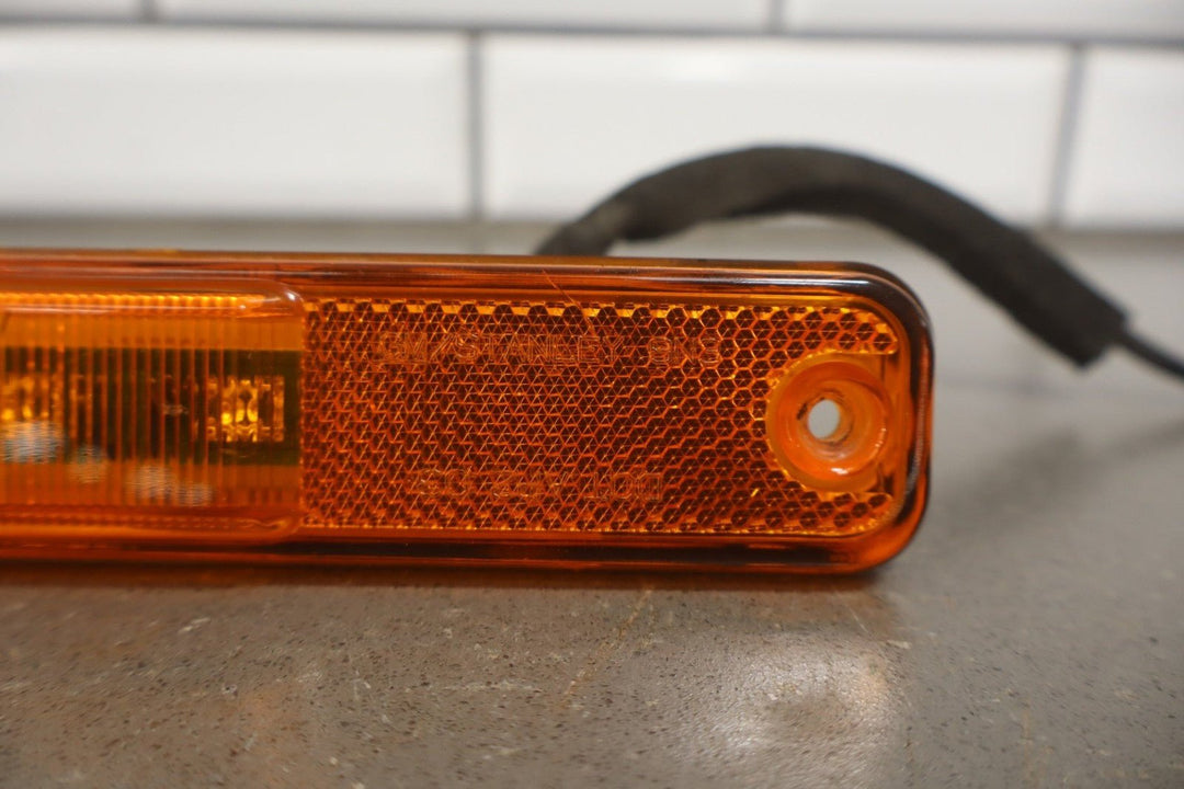 2003 - 2009 Hummer H2 Front Amber LED Side Marker Light/Lamp Fits Right or Left
