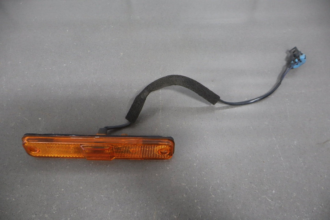 2003 - 2009 Hummer H2 Front Amber LED Side Marker Light/Lamp Fits Right or Left