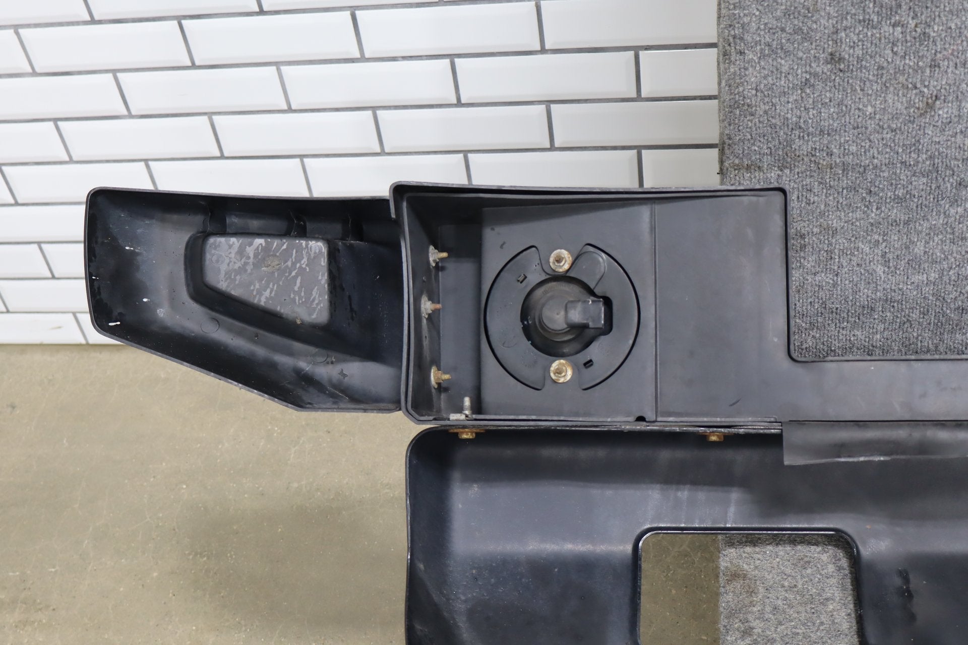 2003-2009 Hummer H2 - Front Bumper Assembly W/ Fog Lamps