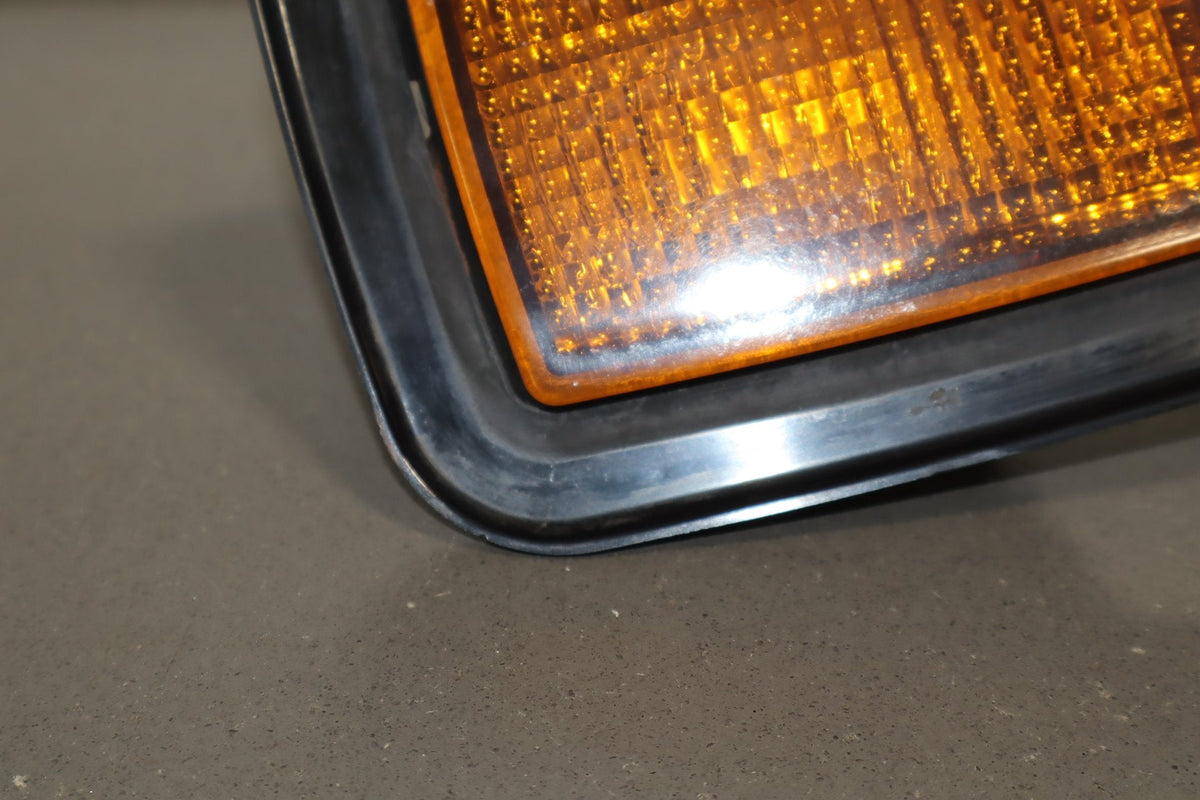 2003-2009 Hummer H2 Headlamp Set W/ Amber Marker Lamp 20821229