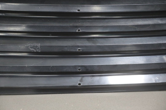 2003 - 2009 Hummer H2 Hood Mounted Grille W/Black Handles 25928163 OEM