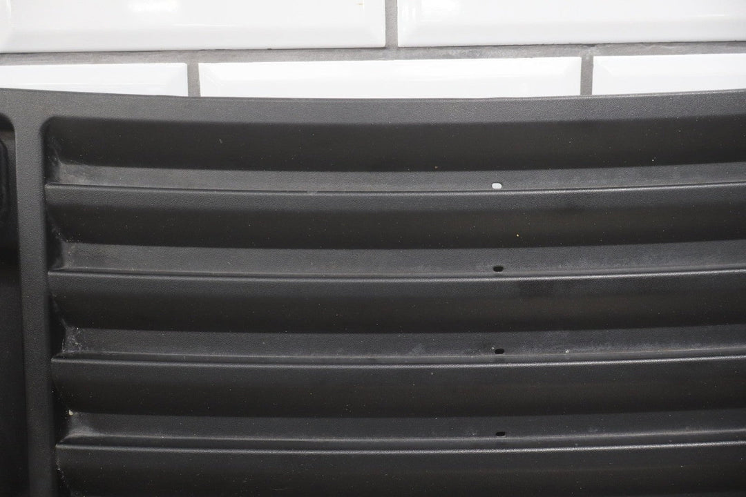 2003 - 2009 Hummer H2 Hood Mounted Grille W/Black Handles 25928163 OEM