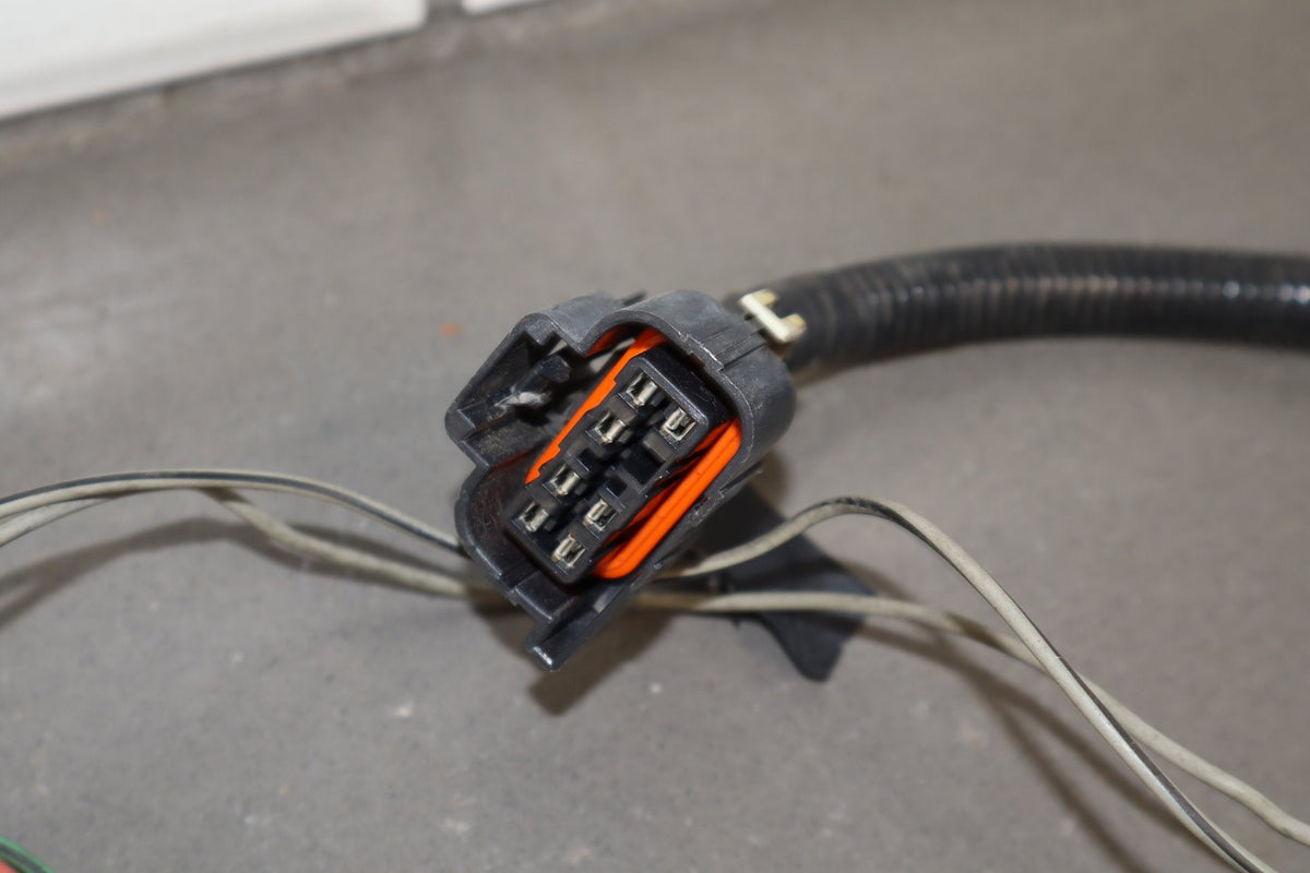 2003-2009 Hummer H2 - Left Driver Taillight Wiring Harness 12335954