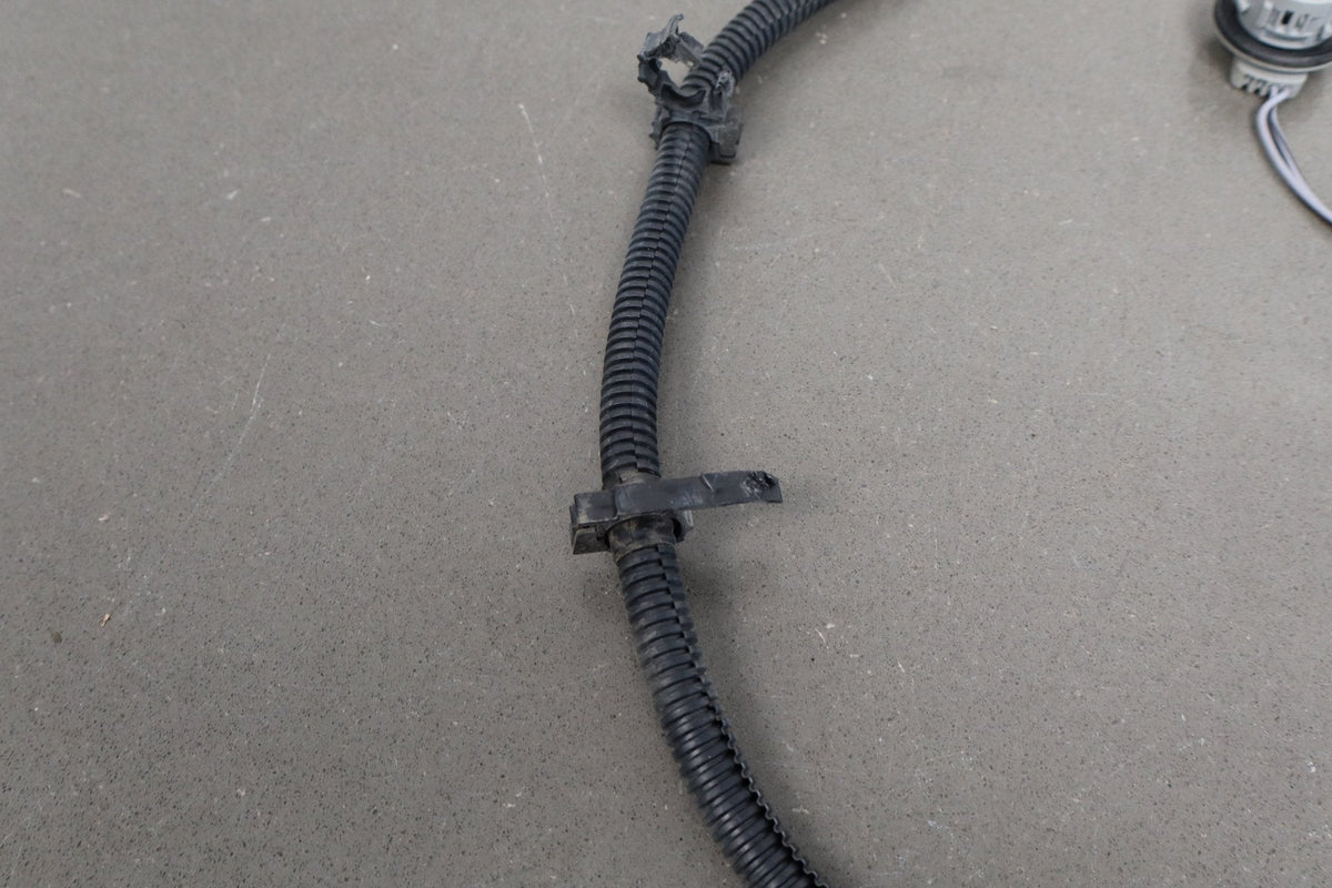 2003-2009 Hummer H2 - Left Driver Taillight Wiring Harness 12335954
