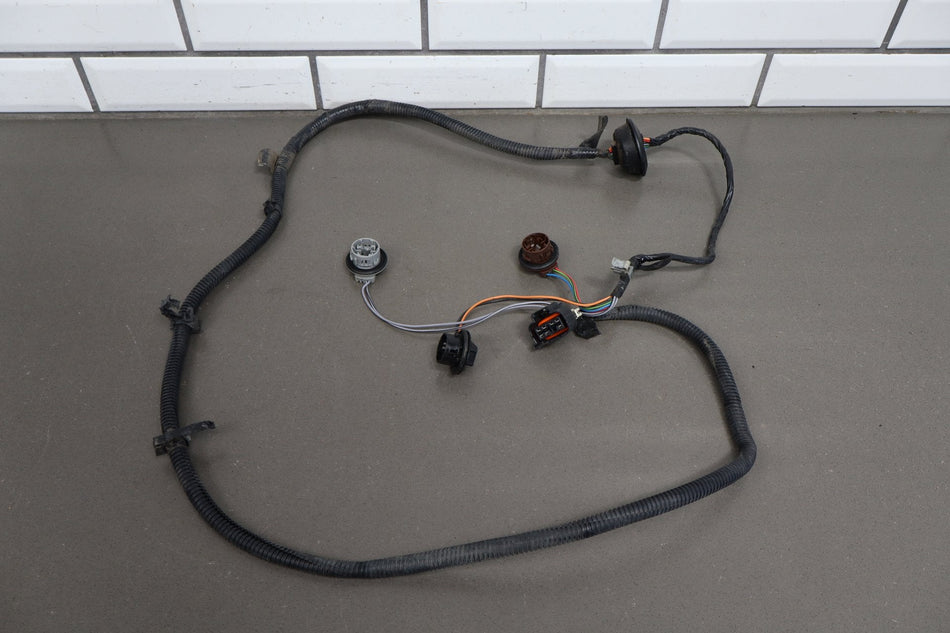 2003-2009 Hummer H2 - Left Driver Taillight Wiring Harness 12335954