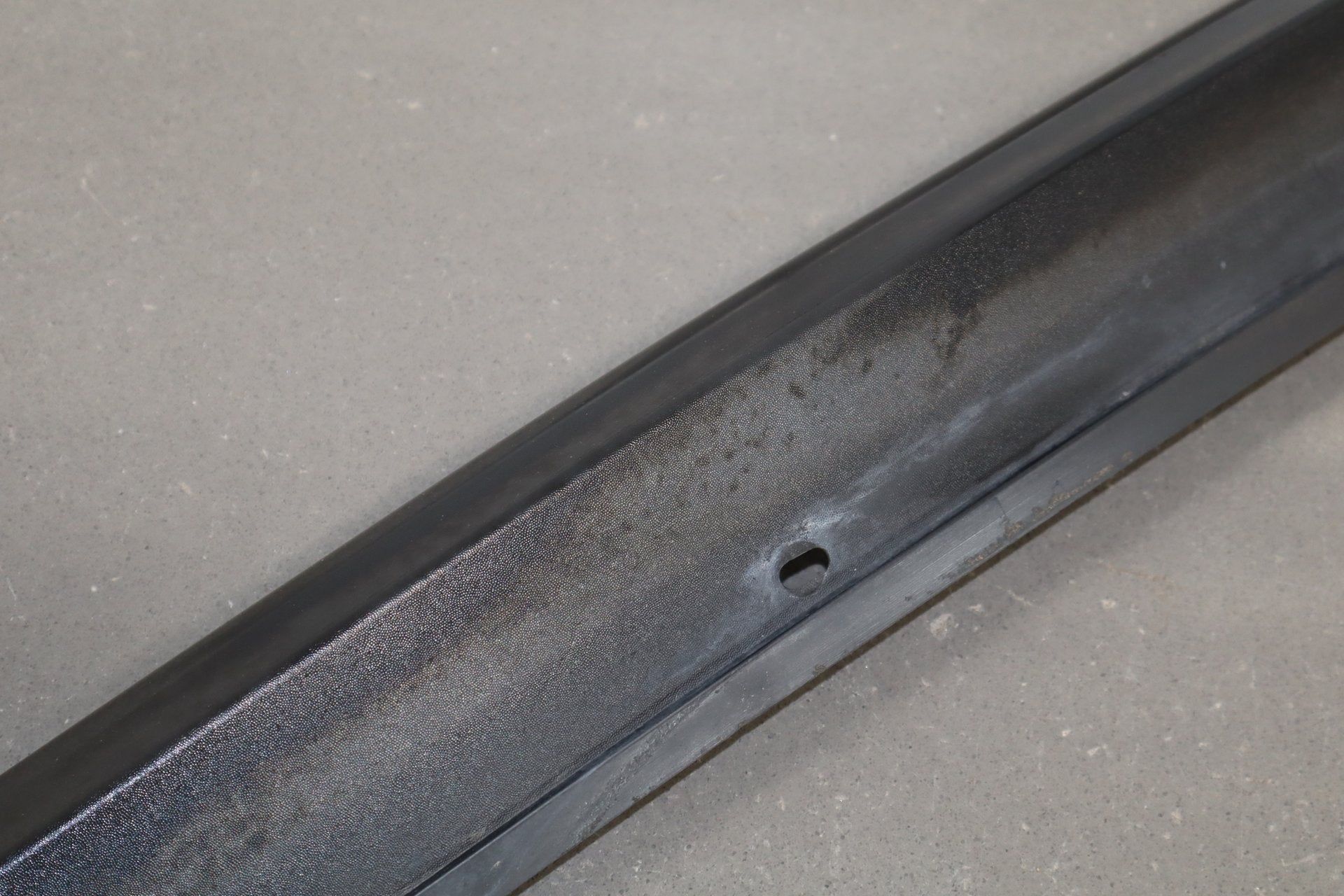 2003-2009 Hummer H2- Left Exterior A Pillar 20787557