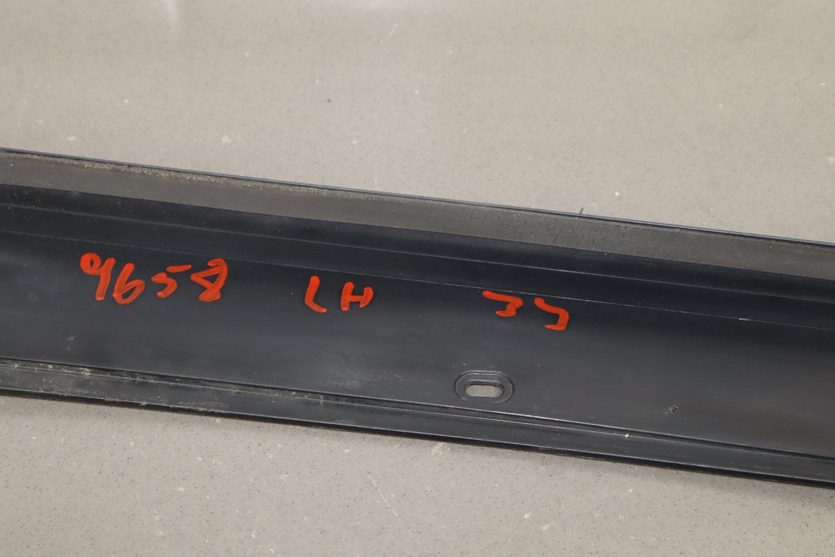 2003-2009 Hummer H2- Left Exterior A Pillar 20787557