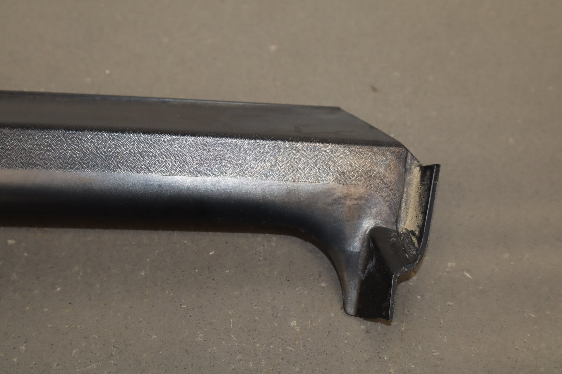 2003-2009 Hummer H2- Left Exterior A Pillar 20787557