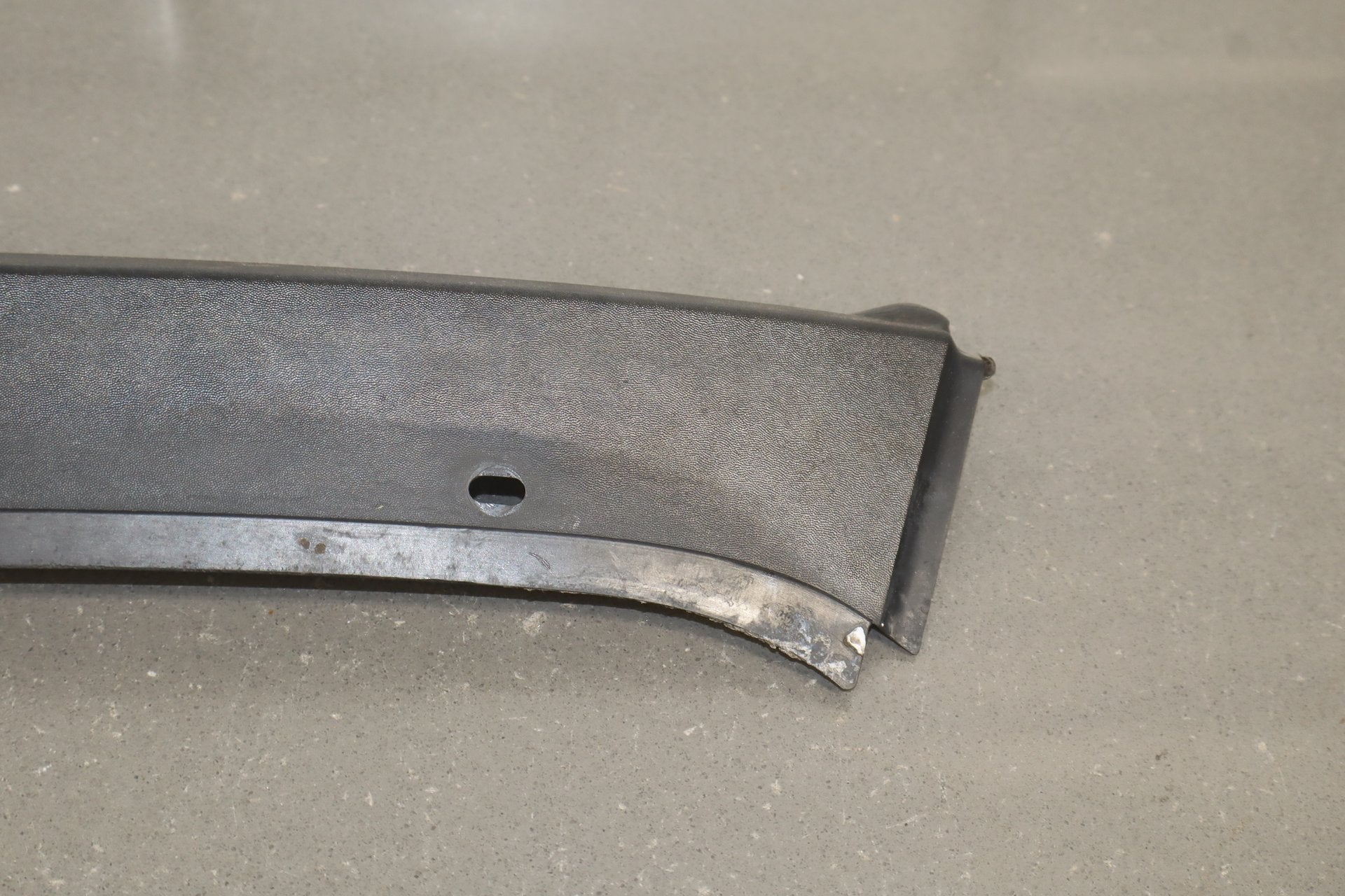 2003-2009 Hummer H2- Left Exterior A Pillar 20787557