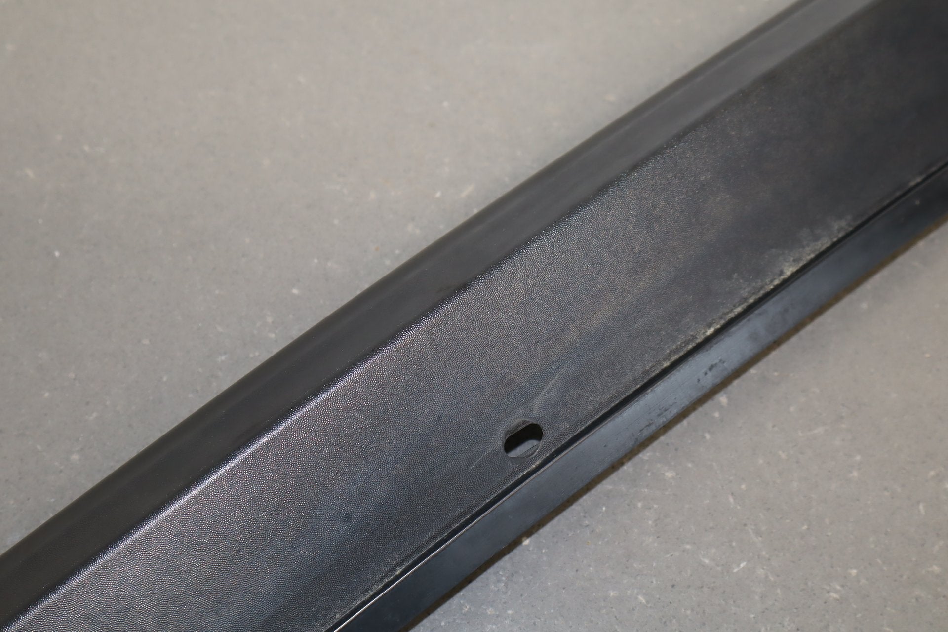 2003-2009 Hummer H2- Left Exterior A Pillar 20787557