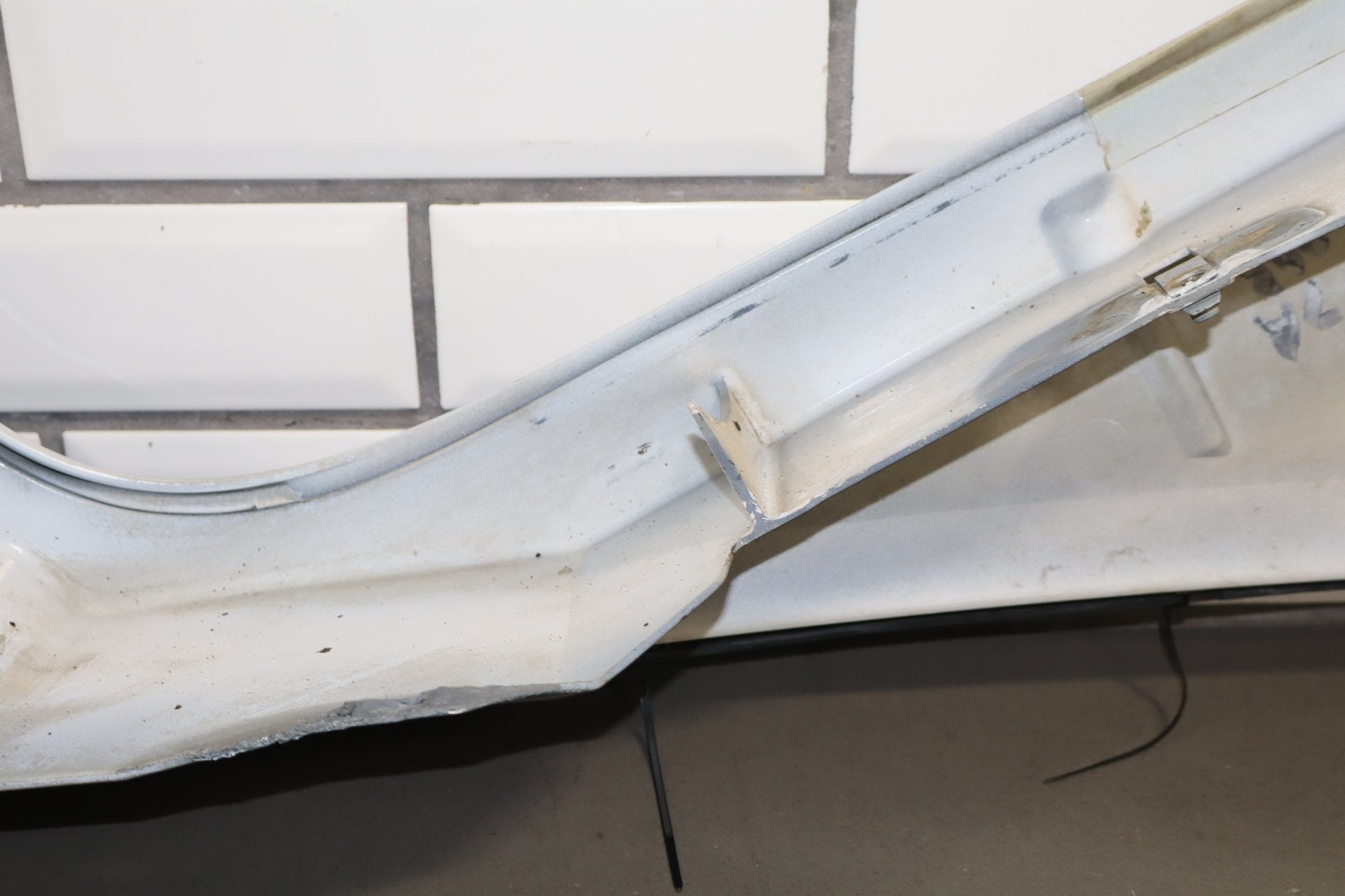 2003-2009 Hummer H2 Left Fender Olympic White 50
