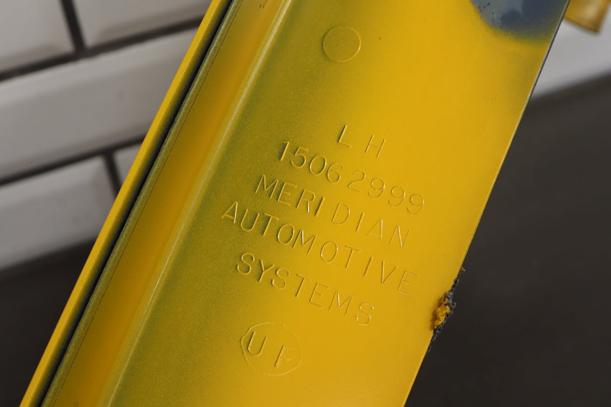 2003-2009 Hummer H2 Left Fender Yellow 43