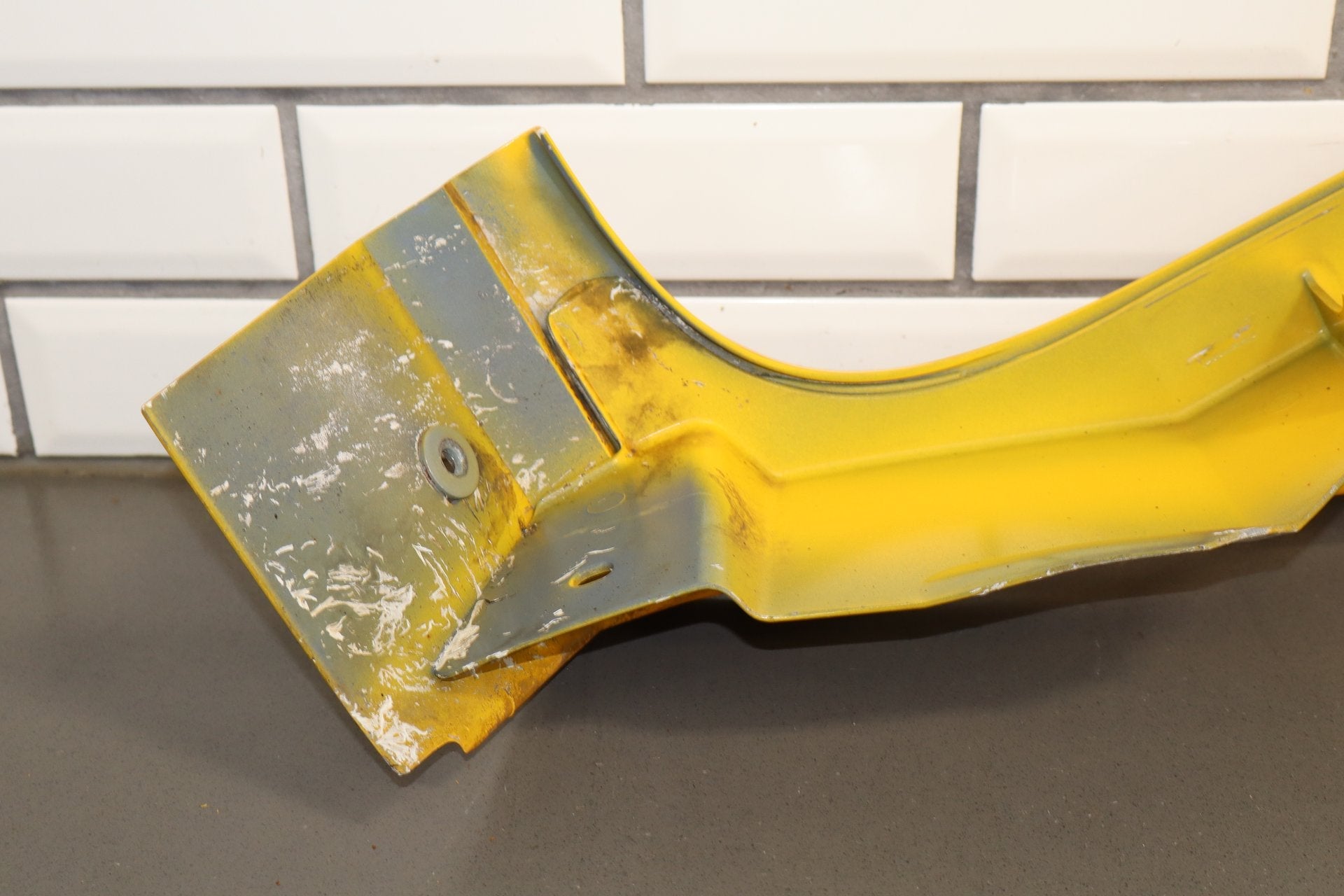 2003-2009 Hummer H2 Left Fender Yellow 43