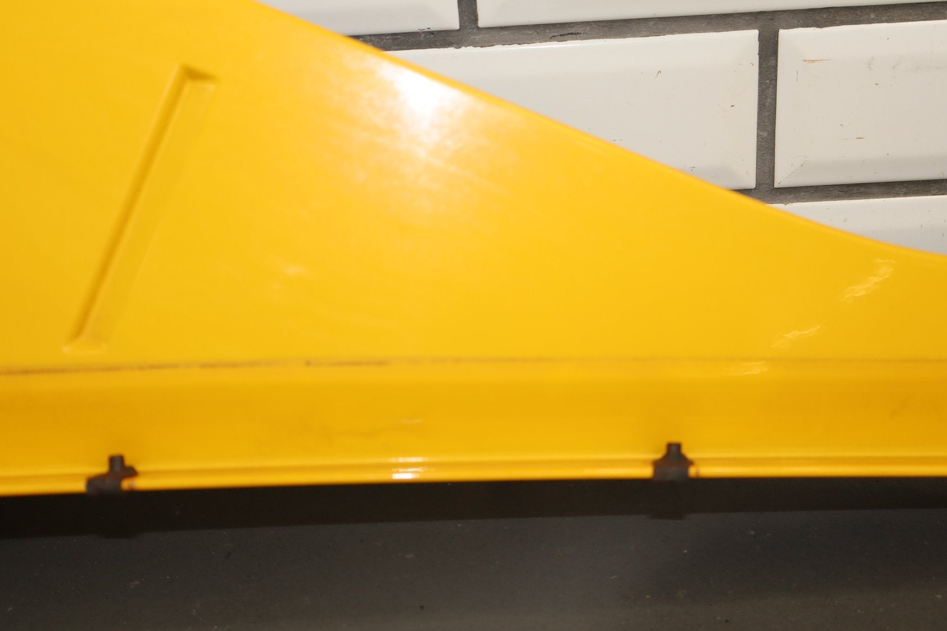 2003-2009 Hummer H2 Left Fender Yellow 43