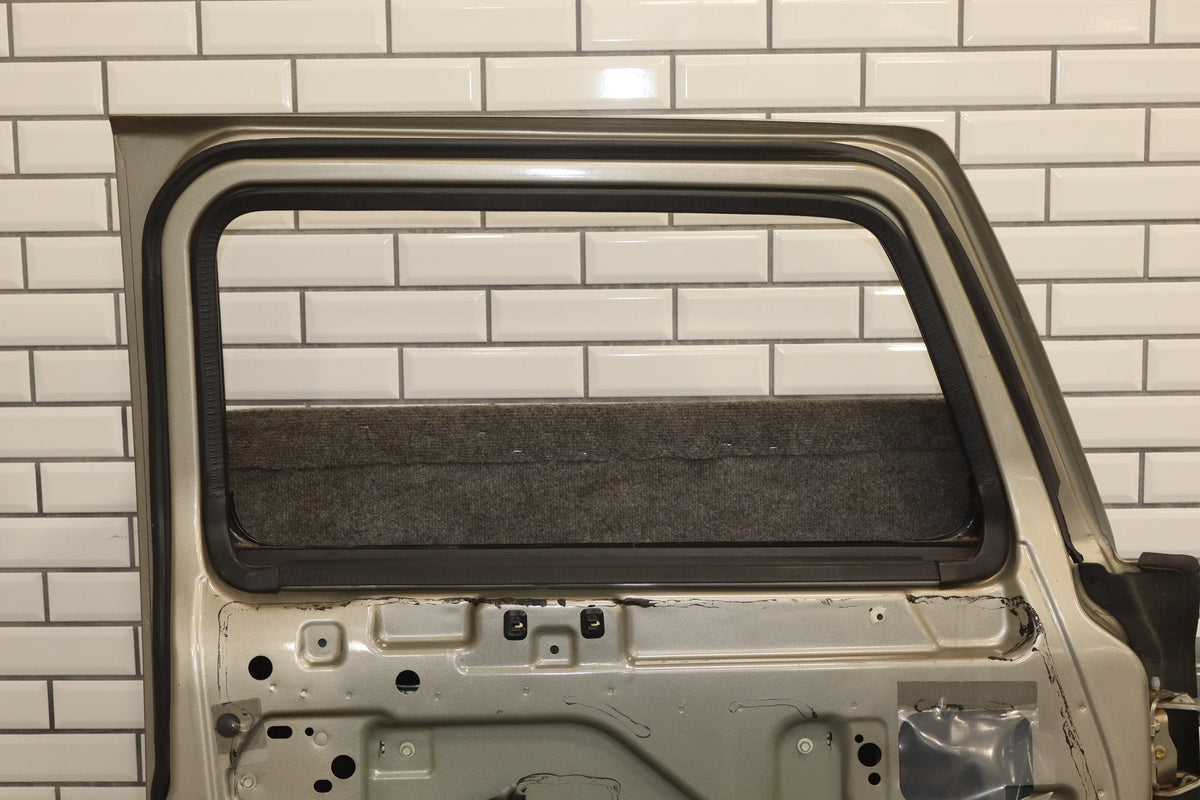 2003-2009 Hummer H2 Left Front Door Pewter 11
