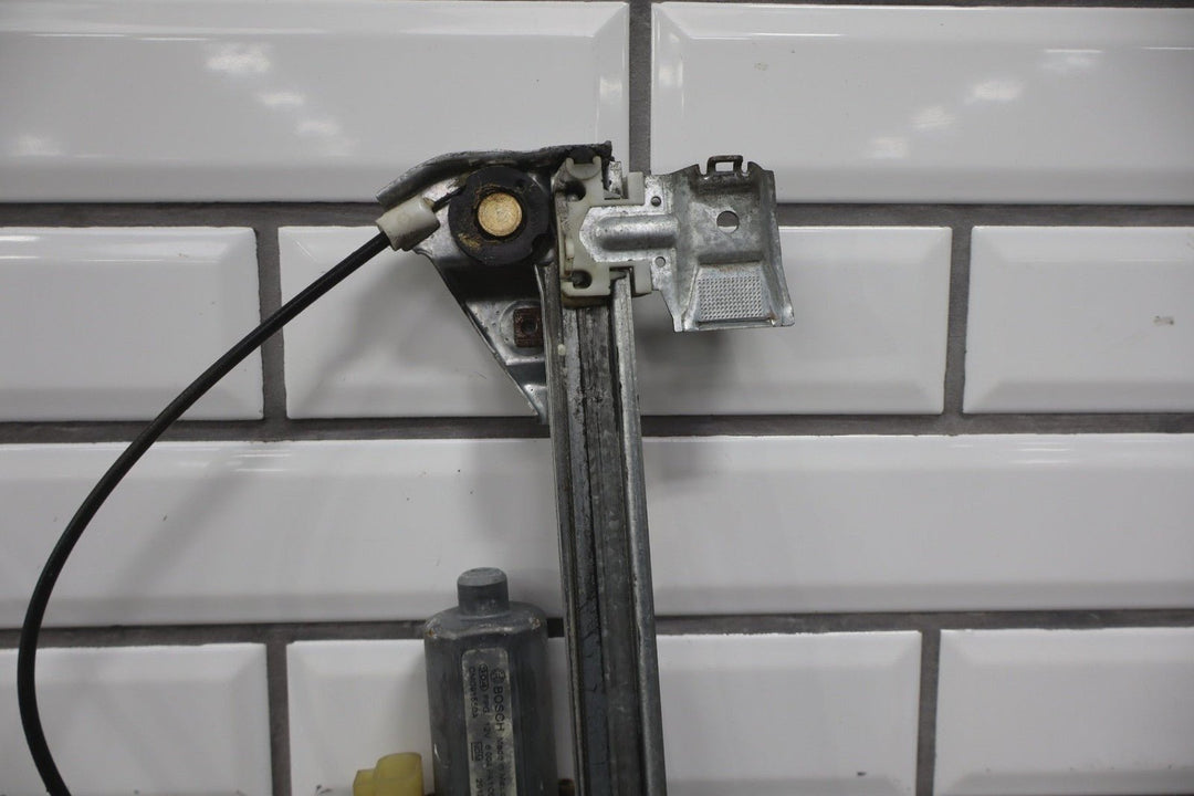 2003 - 2009 Hummer H2 Left Front Door Regulator 10390764 OEM