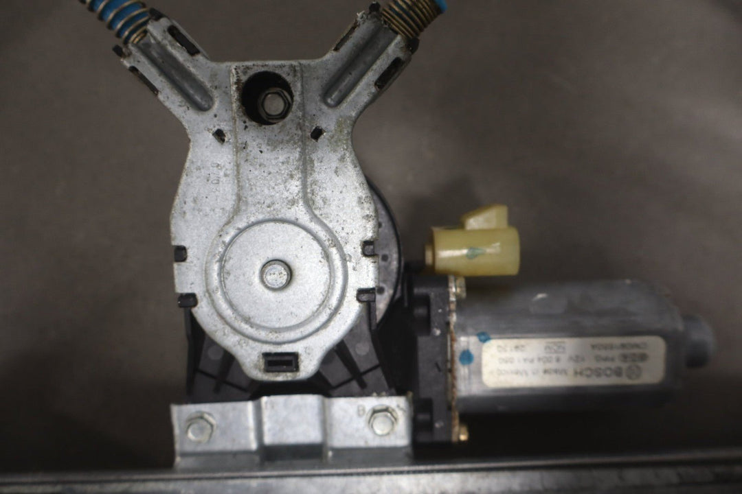 2003 - 2009 Hummer H2 Left Front Door Regulator 10390764 OEM