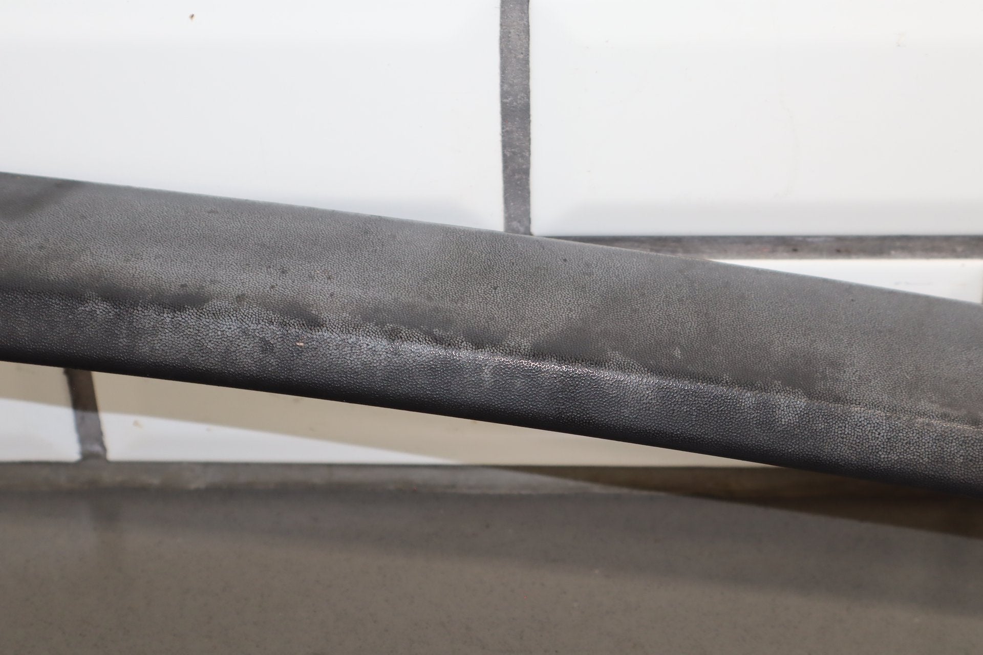 2003-2009 Hummer H2- Left Front Hood Flare Moulding 15200466