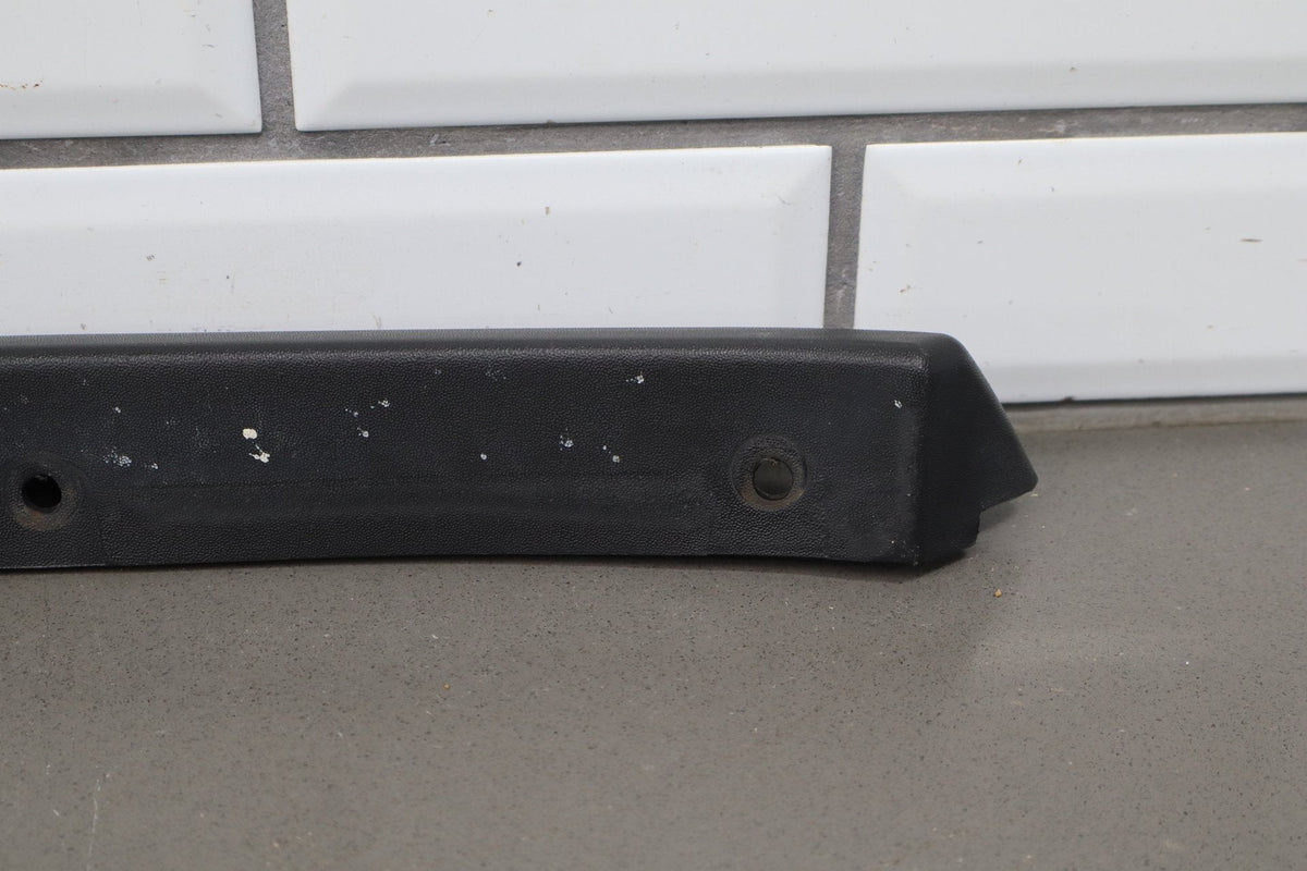 2003-2009 Hummer H2 - Left Front Hood Flare Moulding 15200466