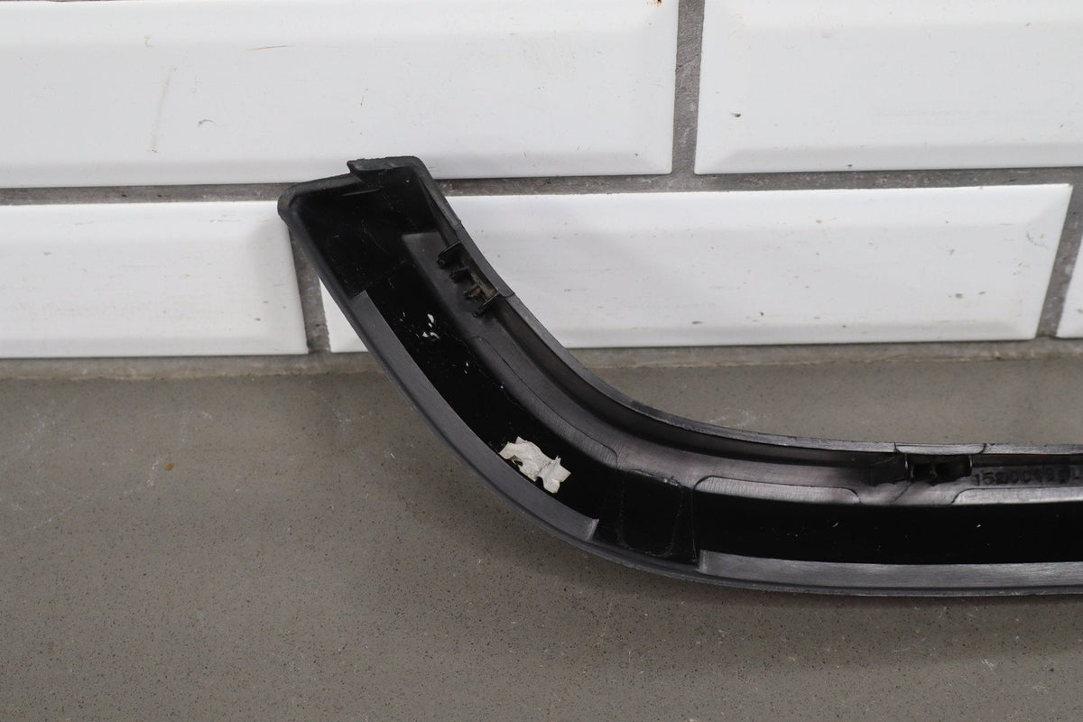 2003-2009 Hummer H2 - Left Front Hood Flare Moulding 15200466