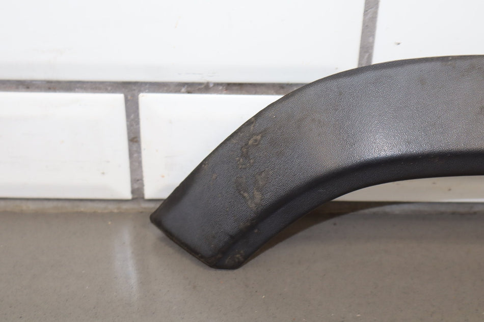 2003-2009 Hummer H2- Left Front Hood Flare Moulding 15200466