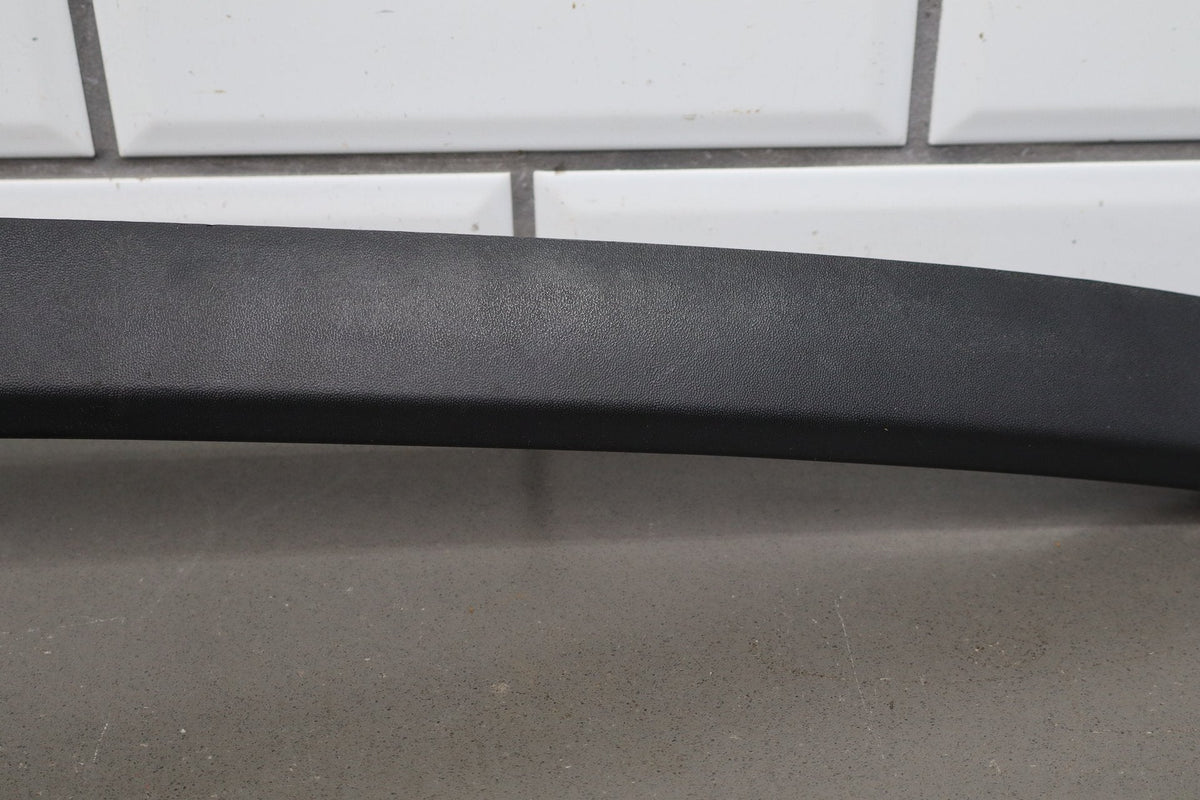 2003-2009 Hummer H2 - Left Front Hood Flare Moulding 15200466