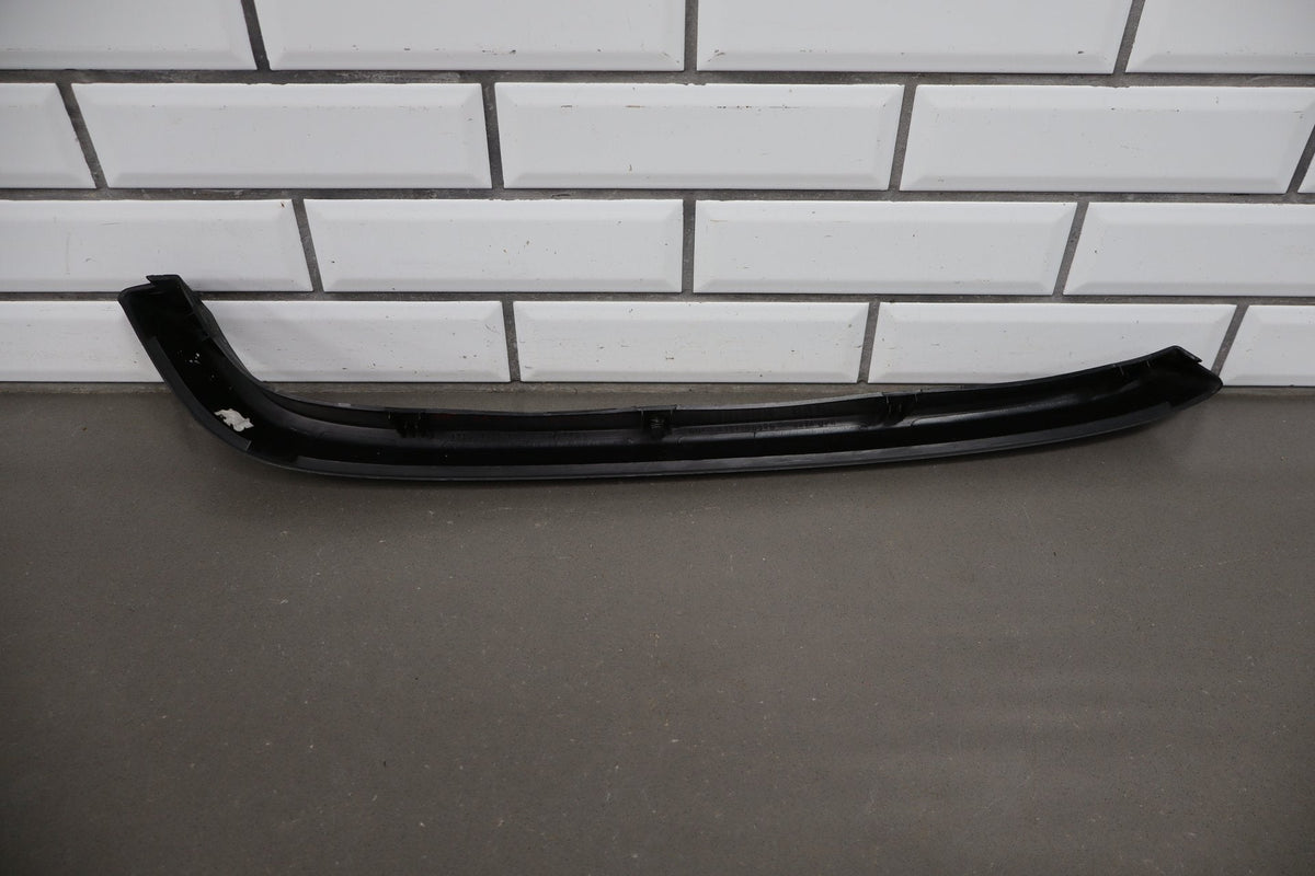 2003-2009 Hummer H2 - Left Front Hood Flare Moulding 15200466