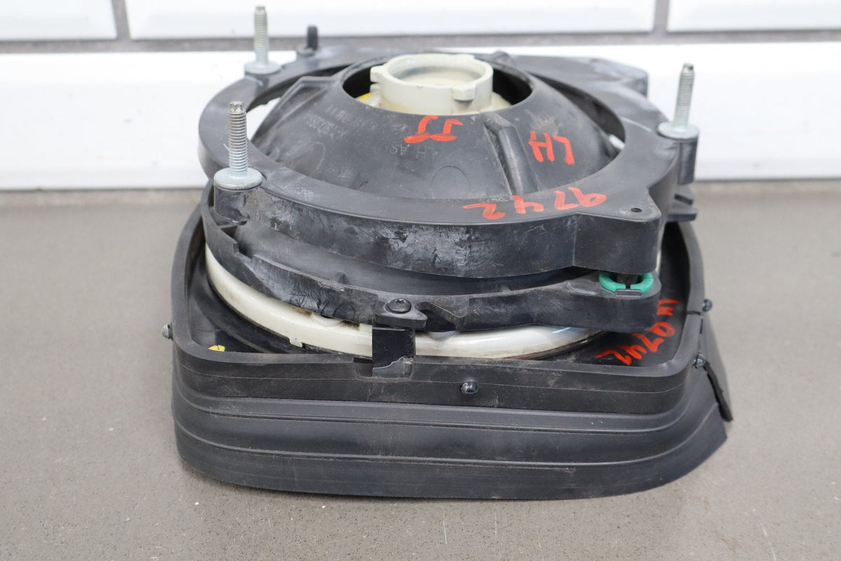 2003-2009 Hummer H2 Left Headlamp W/ Amber Marker Lamp 20821229