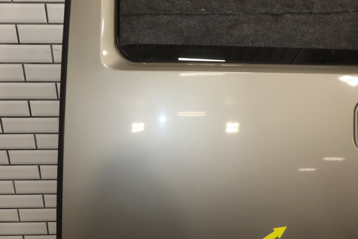 2003-2009 Hummer H2 Left Rear Door Pewter ( 11 ) 10396625