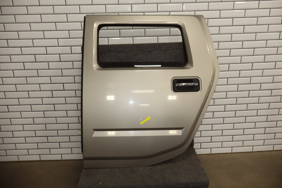 2003-2009 Hummer H2 Left Rear Door Pewter ( 11 ) 10396625