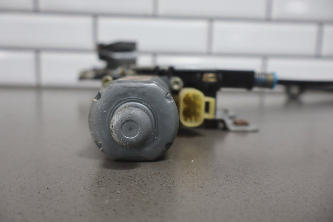 2003 - 2009 Hummer H2 Left Rear Door Regulator 15771355 OEM