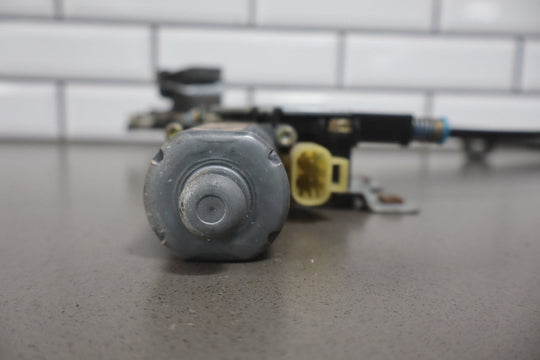 2003 - 2009 Hummer H2 Left Rear Door Regulator 15771355 OEM