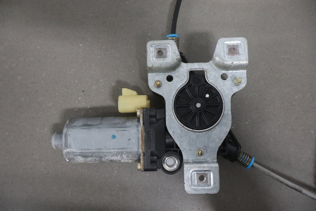 2003 - 2009 Hummer H2 Left Rear Door Regulator 15771355 OEM