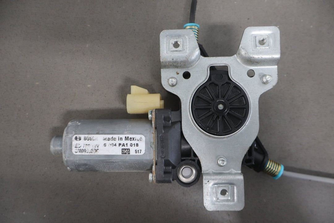 2003 - 2009 Hummer H2 Left Rear Door Regulator 15771355 OEM