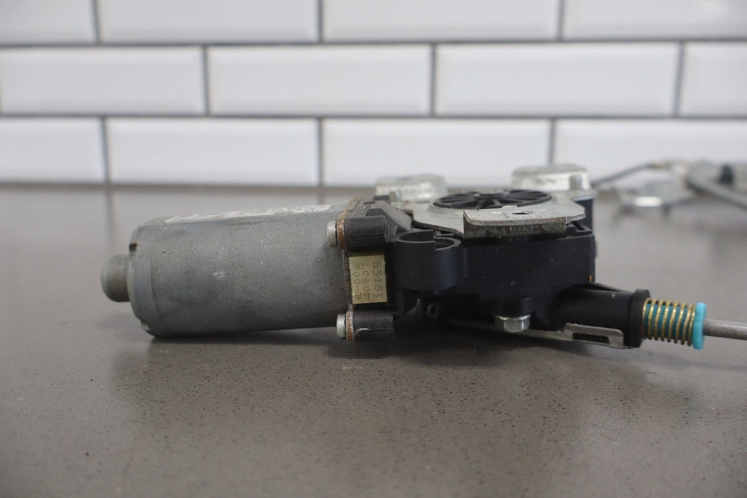 2003 - 2009 Hummer H2 Left Rear Door Regulator 15771355 OEM