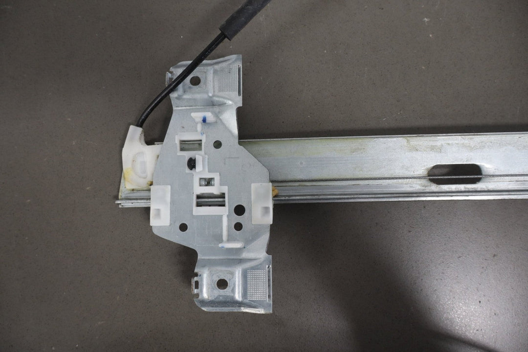 2003 - 2009 Hummer H2 Left Rear Door Regulator 15771355 OEM