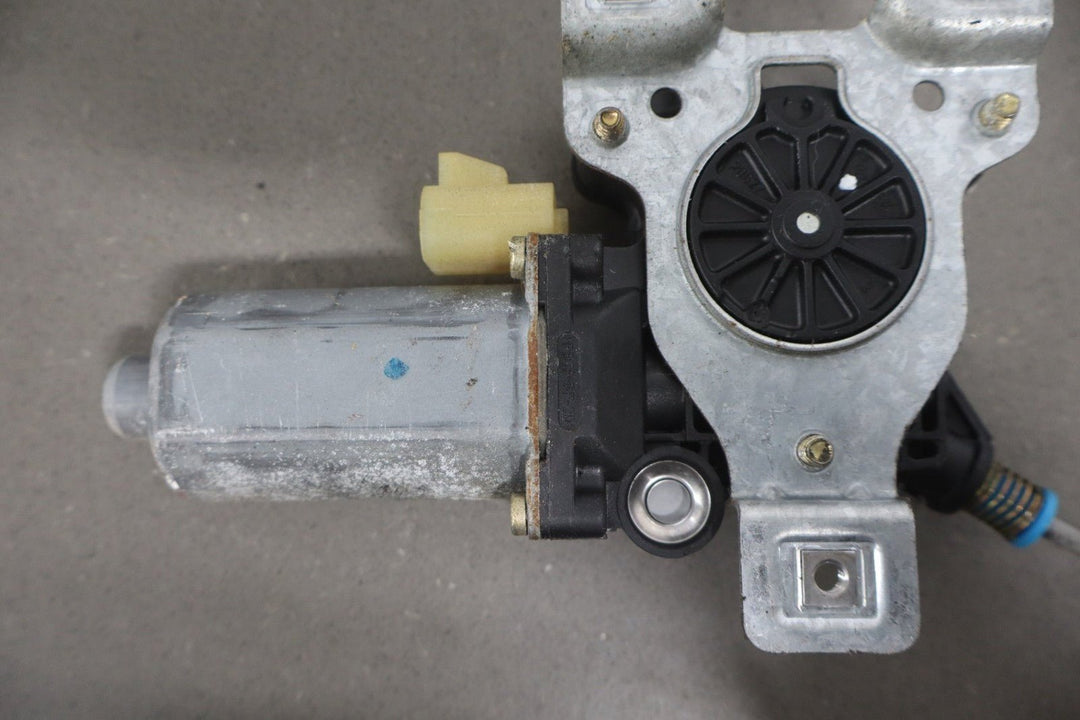 2003 - 2009 Hummer H2 Left Rear Door Regulator 15771355 OEM