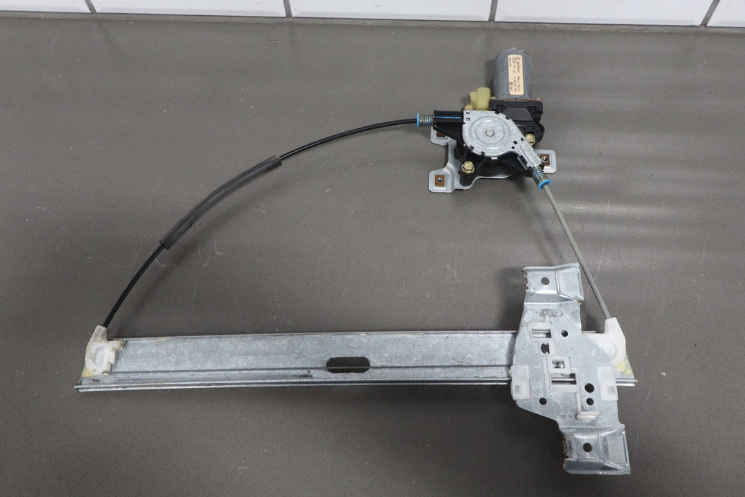 2003 - 2009 Hummer H2 Left Rear Door Regulator 15771355 OEM