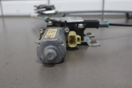 2003 - 2009 Hummer H2 Left Rear Door Regulator 15771355 OEM