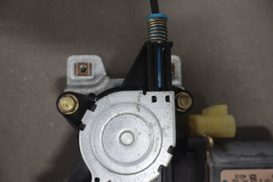 2003 - 2009 Hummer H2 Left Rear Door Regulator 15771355 OEM