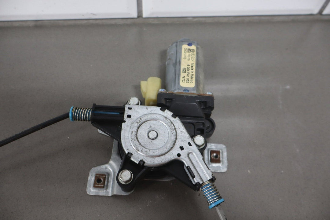 2003 - 2009 Hummer H2 Left Rear Door Regulator 15771355 OEM