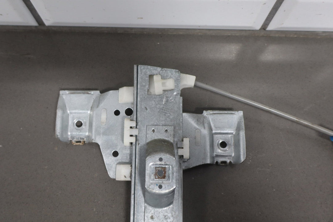 2003 - 2009 Hummer H2 Left Rear Door Regulator 15771355 OEM