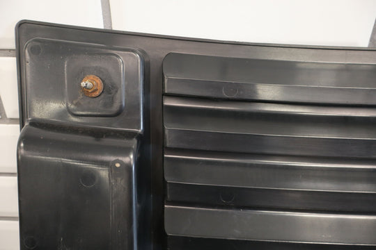 2003 - 2009 Hummer H2 OEM Black Upper Hood Grille W/Chrome Handles *1 Crack*