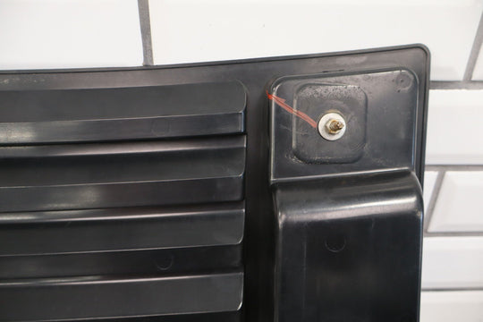 2003 - 2009 Hummer H2 OEM Black Upper Hood Grille W/Chrome Handles *1 Crack*