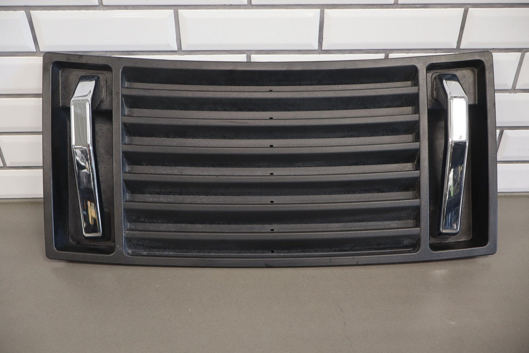 2003 - 2009 Hummer H2 OEM Black Upper Hood Grille W/Chrome Handles *1 Crack*