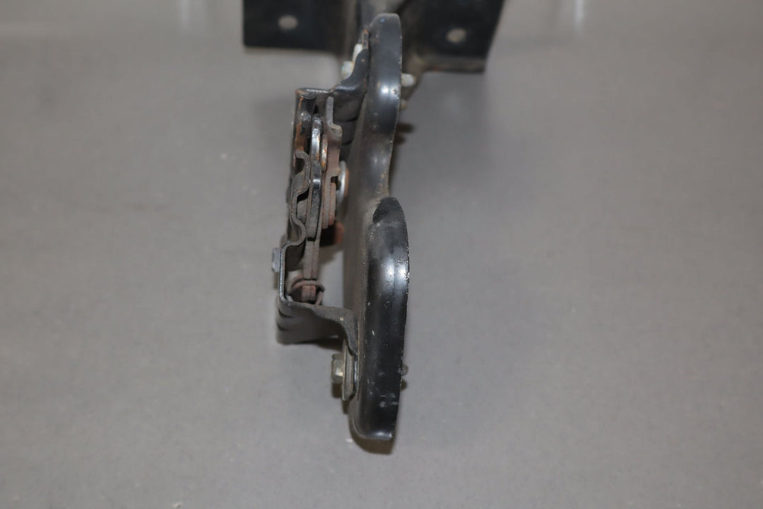 2003 - 2009 Hummer H2 OEM Center Firewall Mounted Hood Latch (Tested)