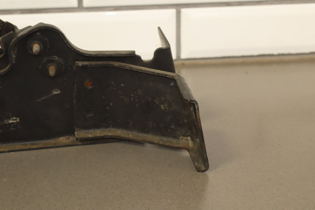 2003 - 2009 Hummer H2 OEM Center Firewall Mounted Hood Latch (Tested)