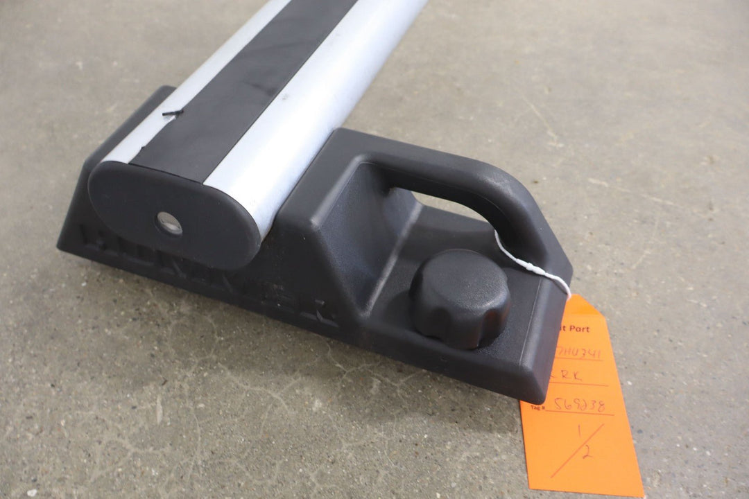 2003 - 2009 Hummer H2 OEM Pair of 2 Roof Rack Luggage Cross Bars W/ Key E003